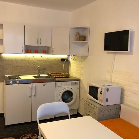 Боксониера Georgi Georgiev Apartment Varna Bagian luar foto