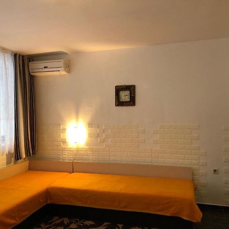 Боксониера Georgi Georgiev Apartment Varna Bagian luar foto